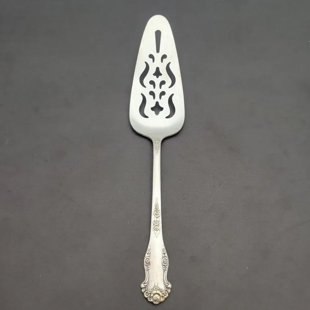 National Silver Holiday Server Cake / Pie 1951 King Edward Rose